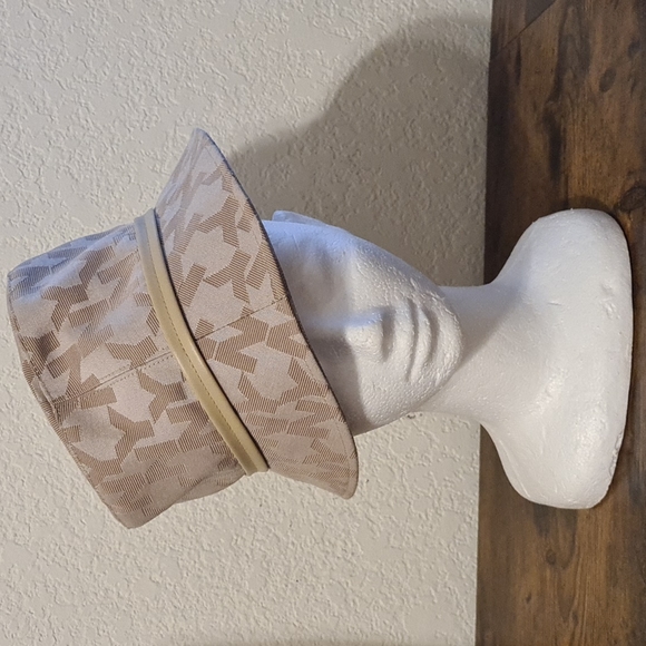 New York & Company Accessories - Women's New York & Company Logo Bucket Hat | Great Condition.